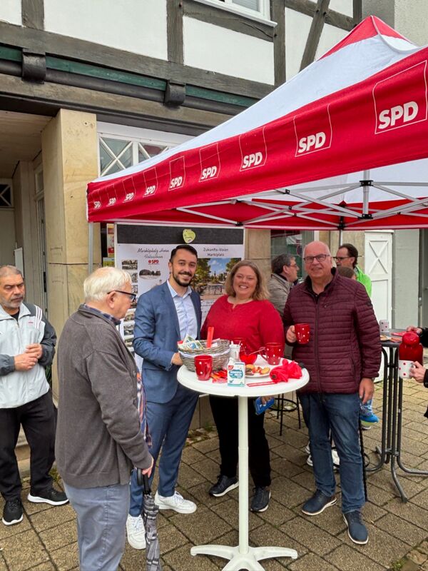 Begegnung beim Kaffee